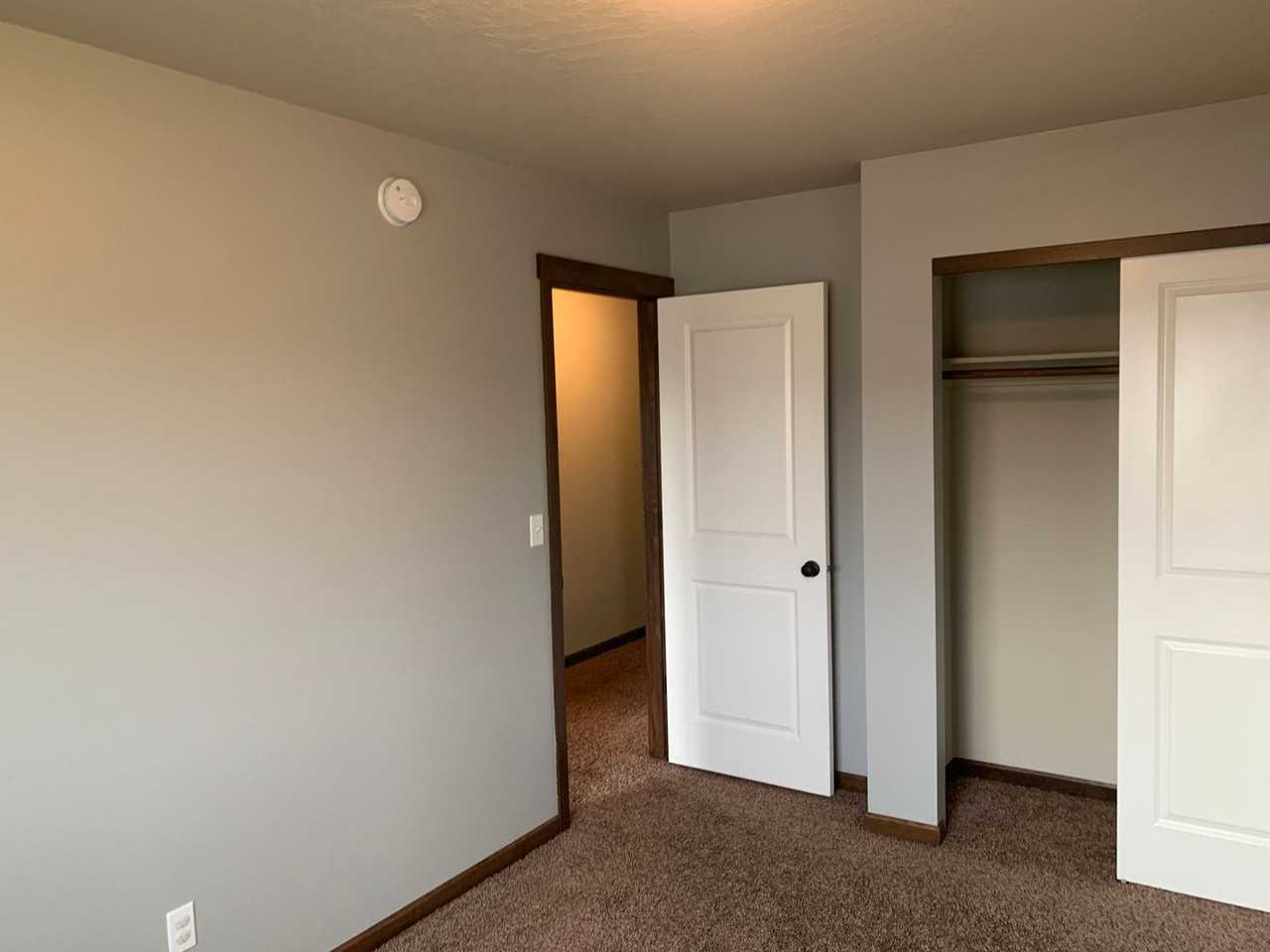 8155 N Scotsworth St - Photo 7 of 16