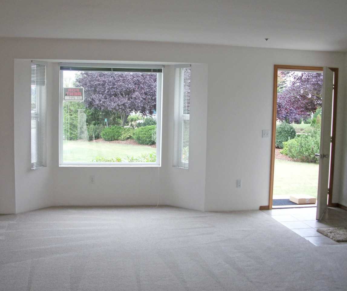 11 Windsor Ct - Photo 2 of 9