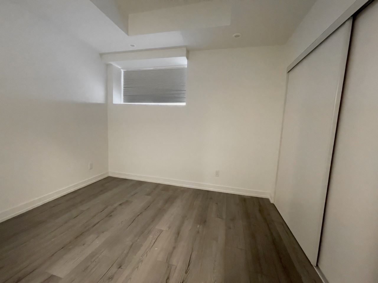 Bayview Ave & Finch Ave E ##19 - Photo 5 of 9
