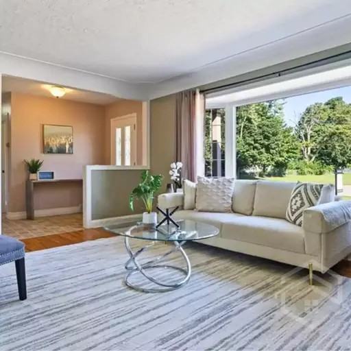 329 Main St W - Photo 2 of 15