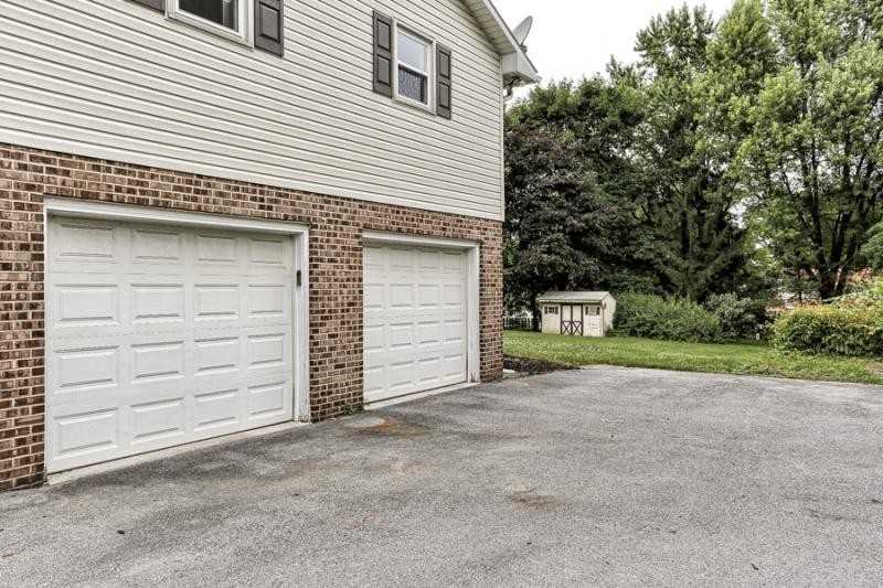 668 Sand Hill Rd - Photo 3 of 23