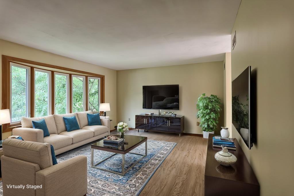 668 Sand Hill Rd - Photo 4 of 23