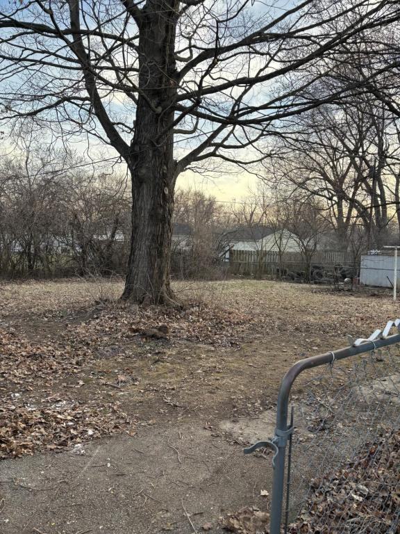 4576 Live Oak Dr - Photo 7 of 13