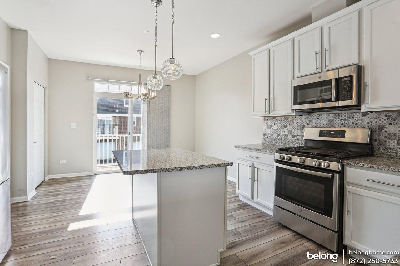 2909 Madison Dr - Photo 2 of 25