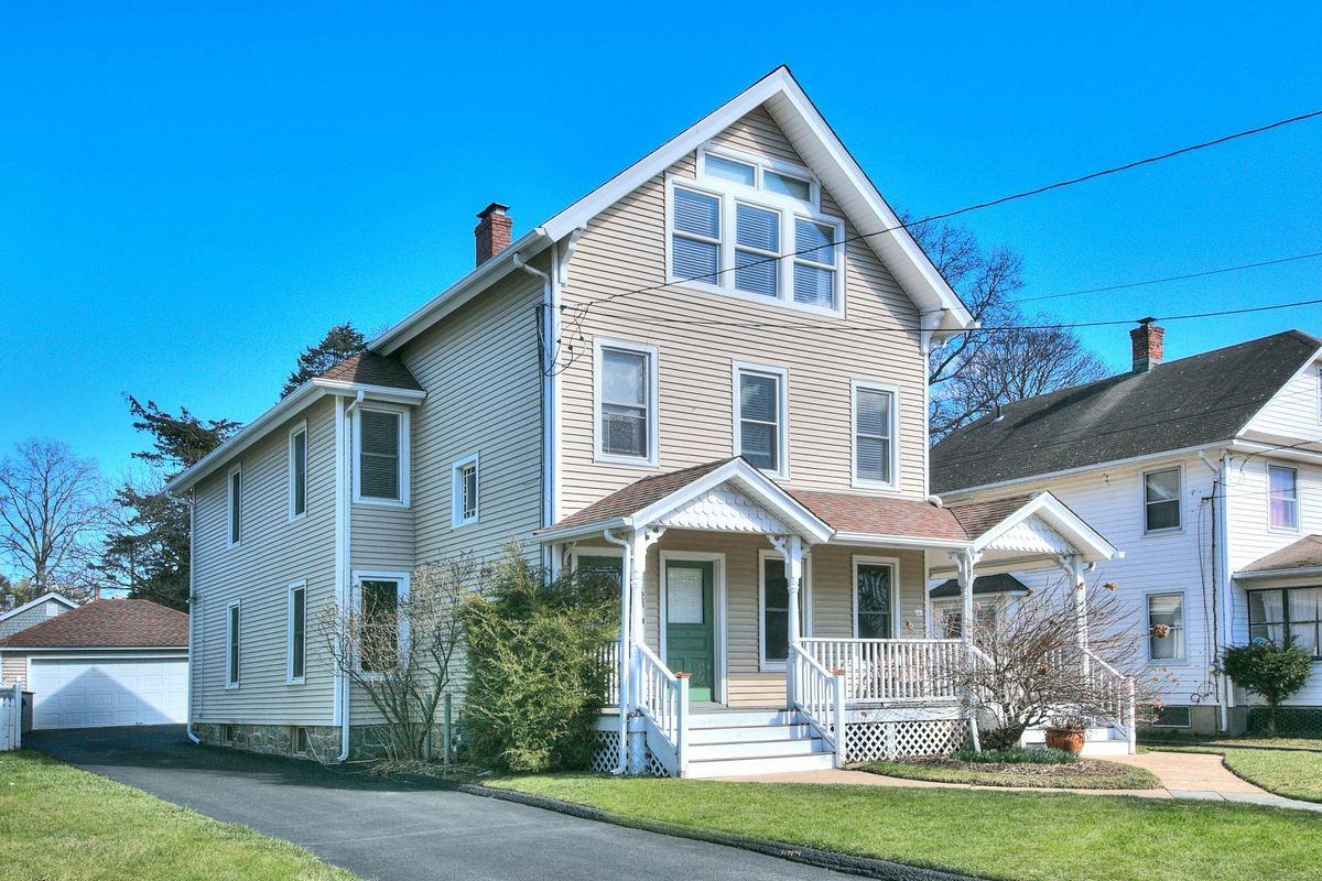 23 Gregory Blvd ##2 - Photo 2 of 33