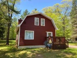 featured image of 9485 Country Club Road