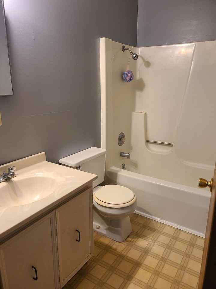 407 N Rotary Dr #3 - Photo 3 of 13