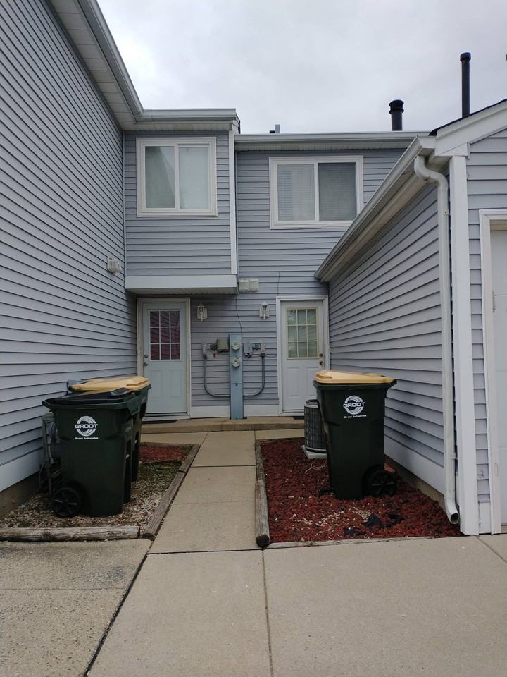 422 Meadow Green Ln #1 - Photo 6 of 9