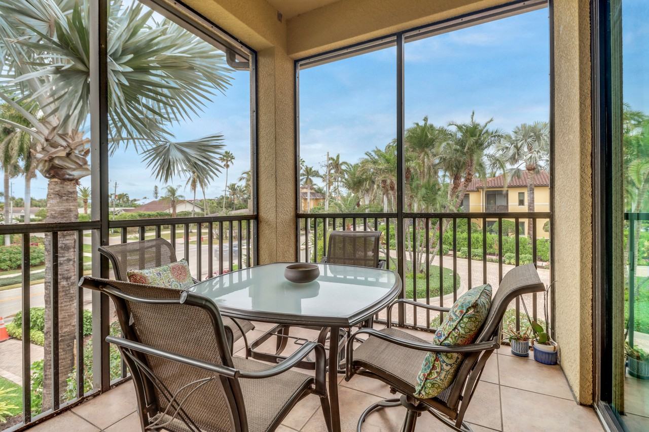985 Sandpiper St #1 - Photo 7 of 35