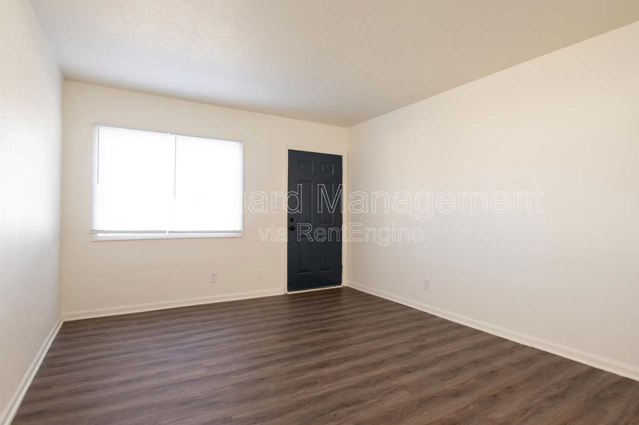 763 Sylvan Ln #763S - Photo 5 of 23