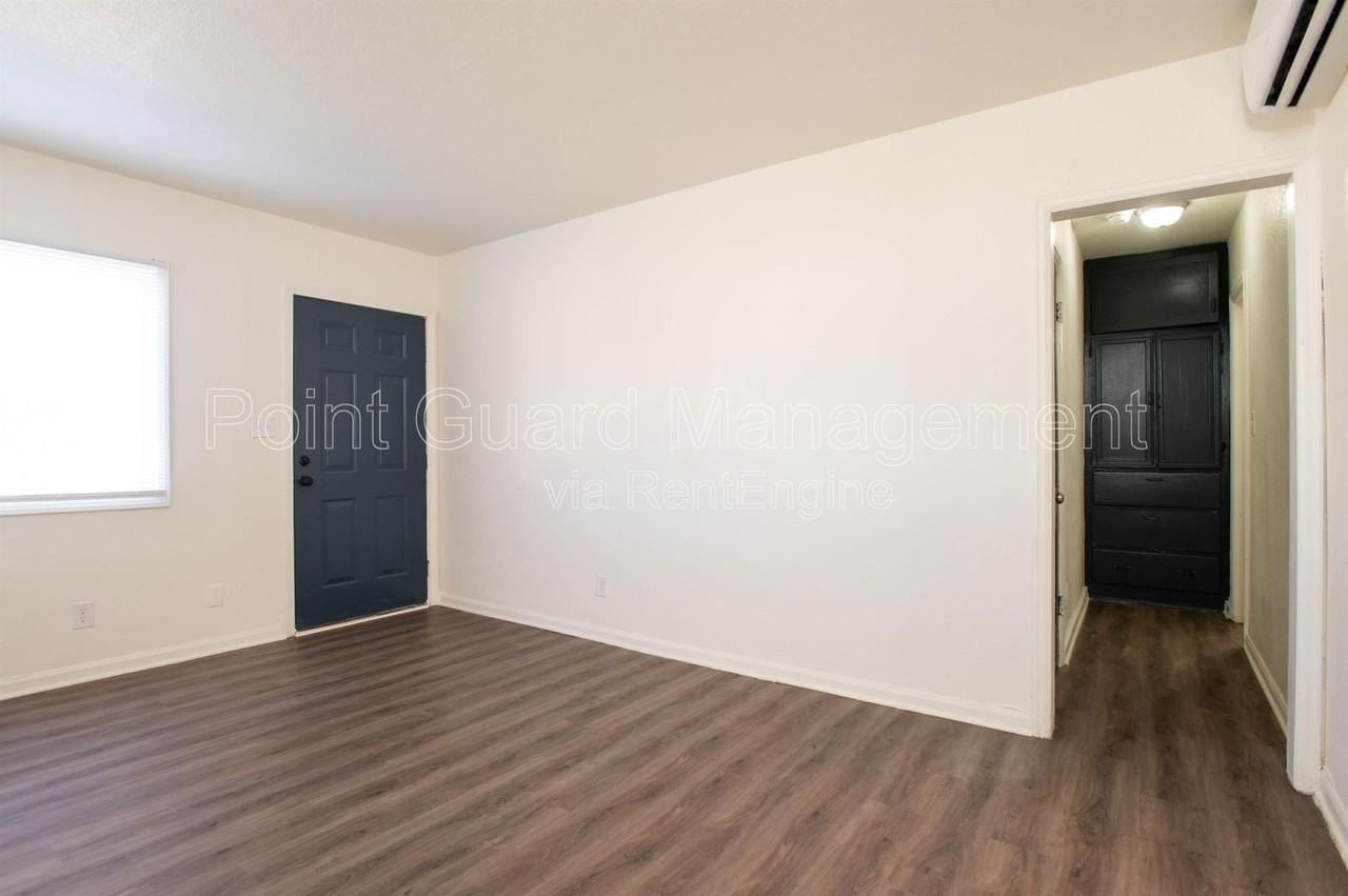 763 Sylvan Ln #763S - Photo 6 of 23
