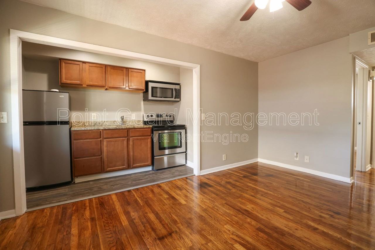 4916 California St #5 - Photo 3 of 10
