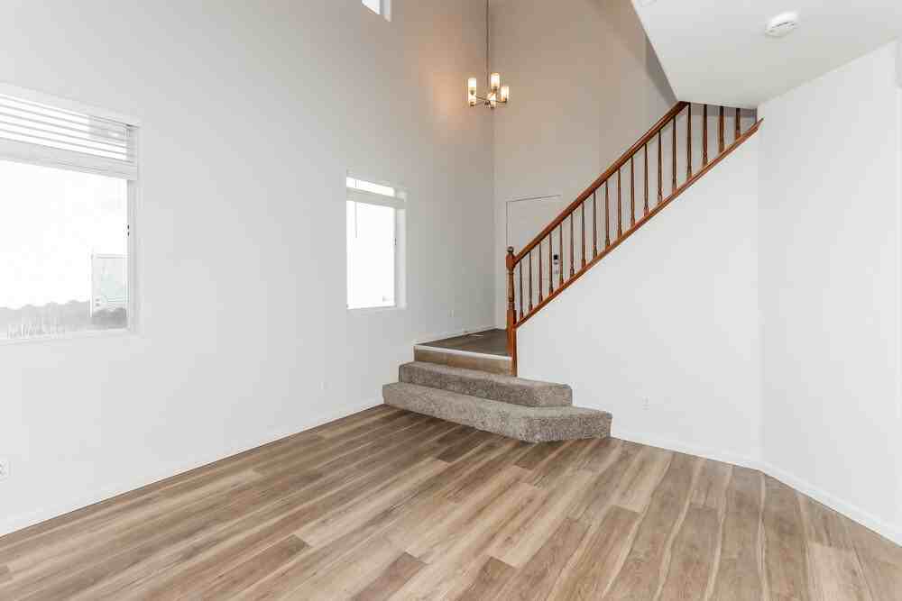 639 Marlberry Pl - Photo 5 of 17