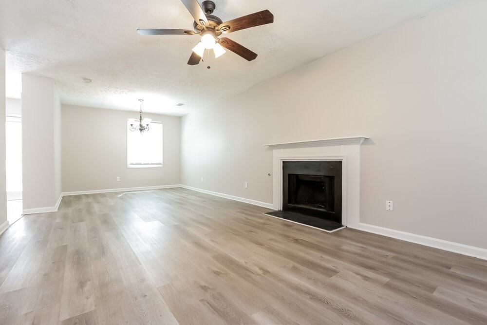 5455 Brisbane Ct - Photo 5 of 17