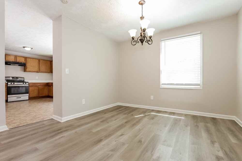 5455 Brisbane Ct - Photo 6 of 17