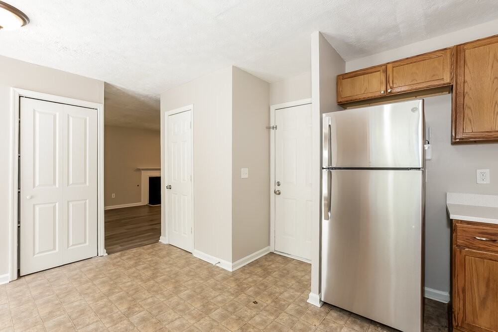 5455 Brisbane Ct - Photo 7 of 17