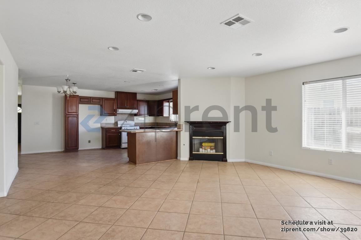 1365 Valley View Ave - Photo 3 of 27