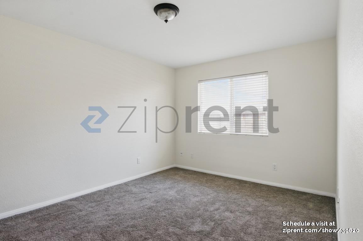 1365 Valley View Ave - Photo 7 of 27