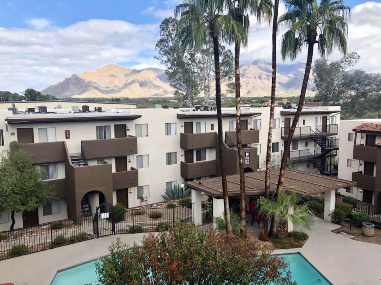 Casas Adobes Apartments - Photo 7 of 44