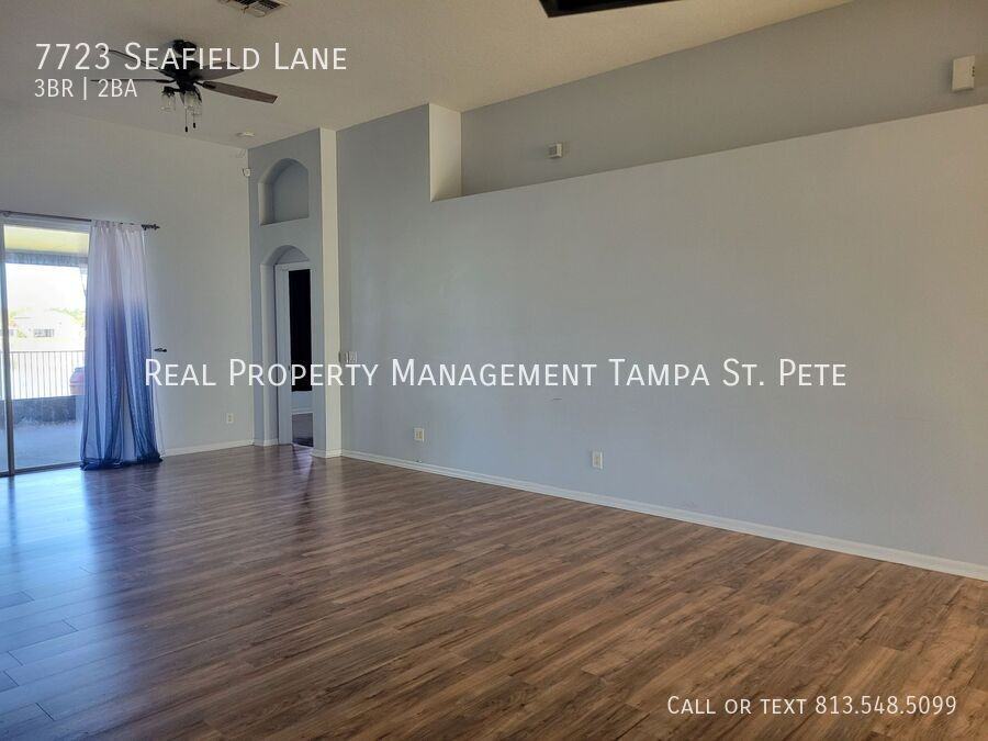 7723 Seafield Ln - Photo 3 of 37