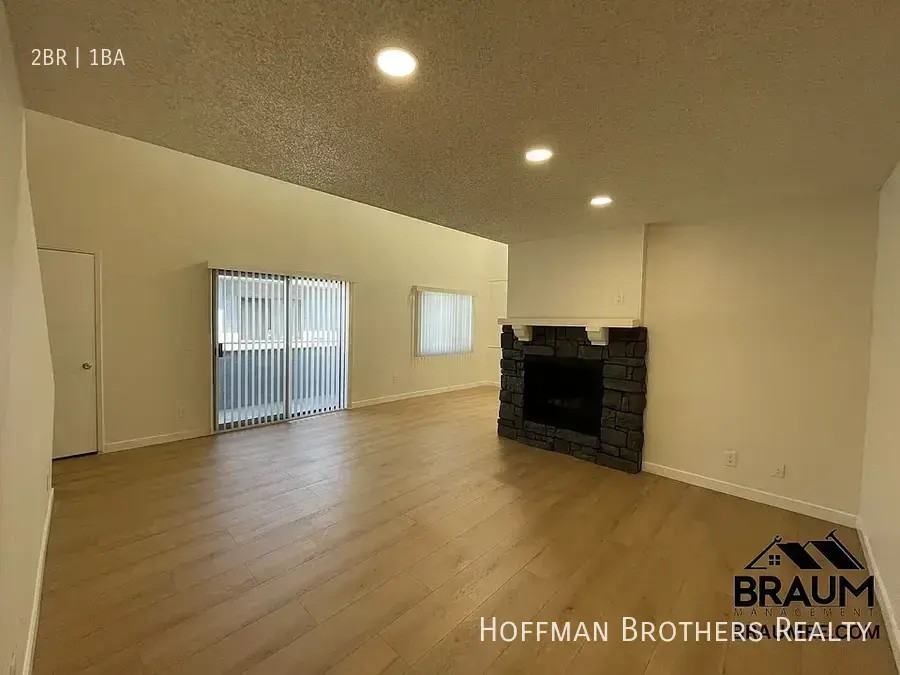 13349 Victory Blvd #207A - Photo 3 of 18