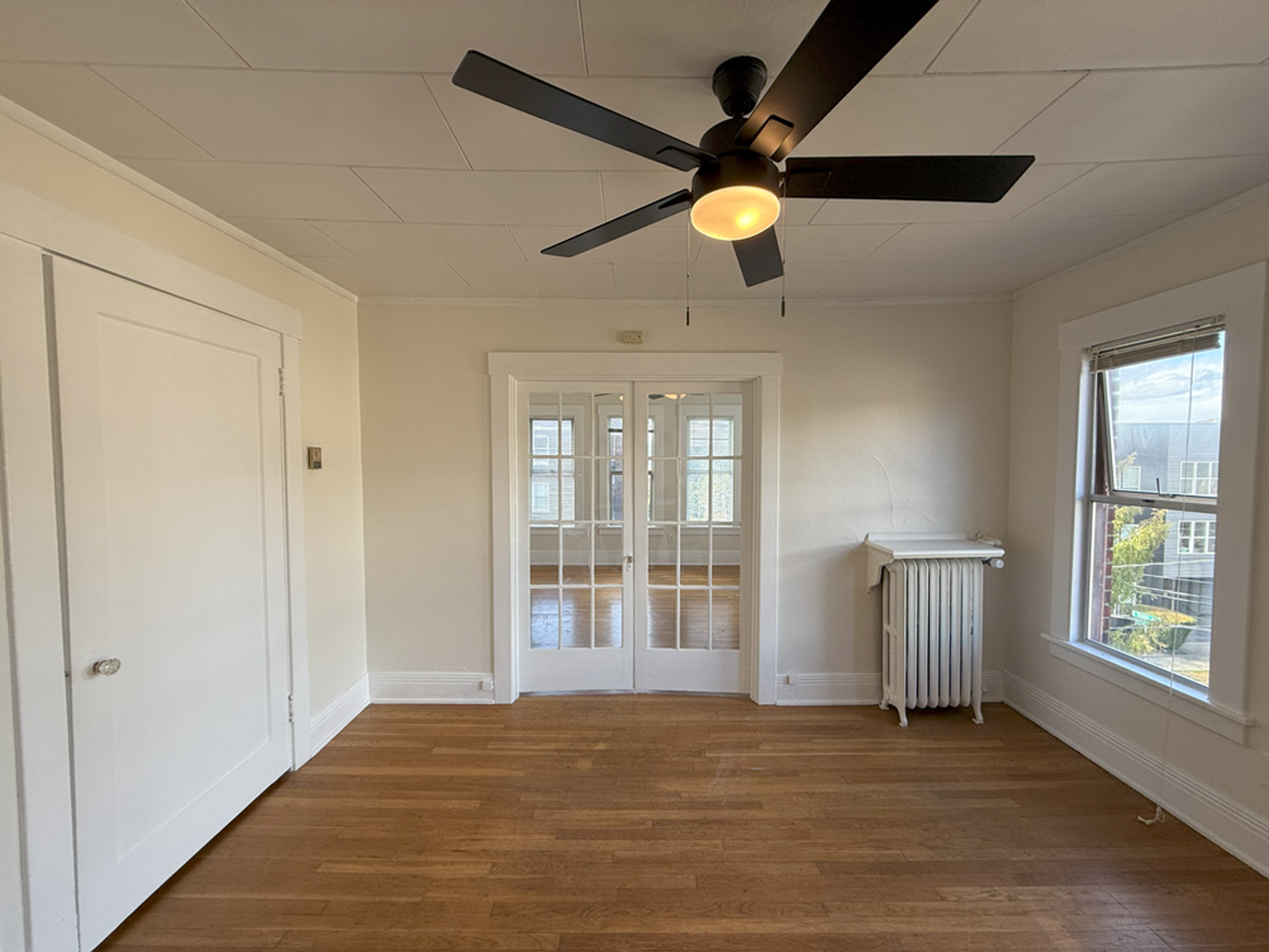 Glen Ellen Apartments - Photo 3 of 12