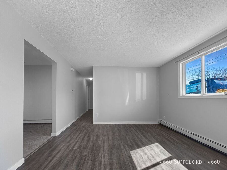 4660 Suffolk Rd #4660 - Photo 3 of 23