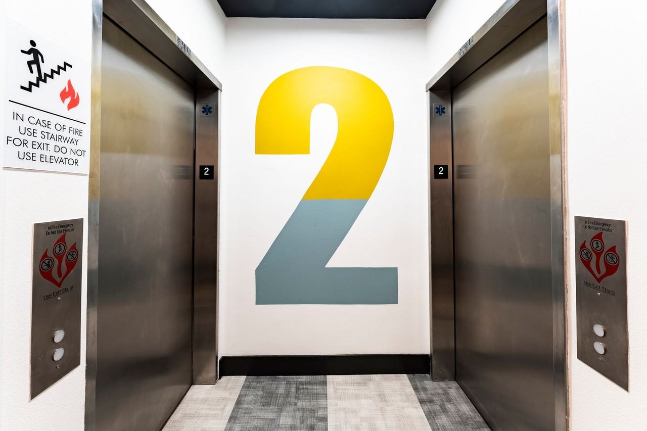 Sierra Fountain Apartments - Photo 6 of 11