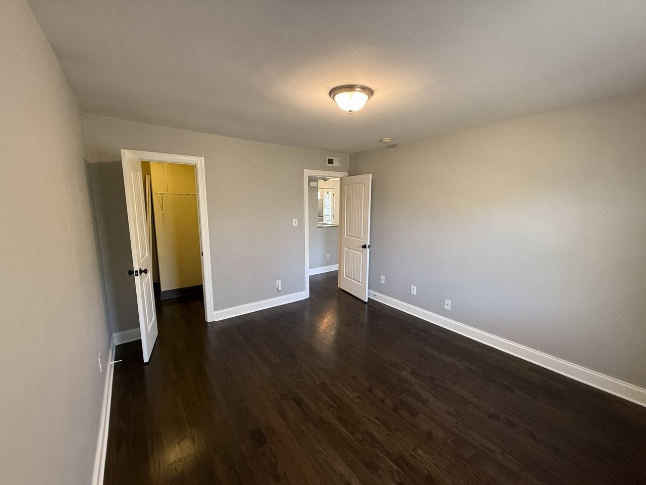 4921 Park Rd #E - Photo 5 of 8