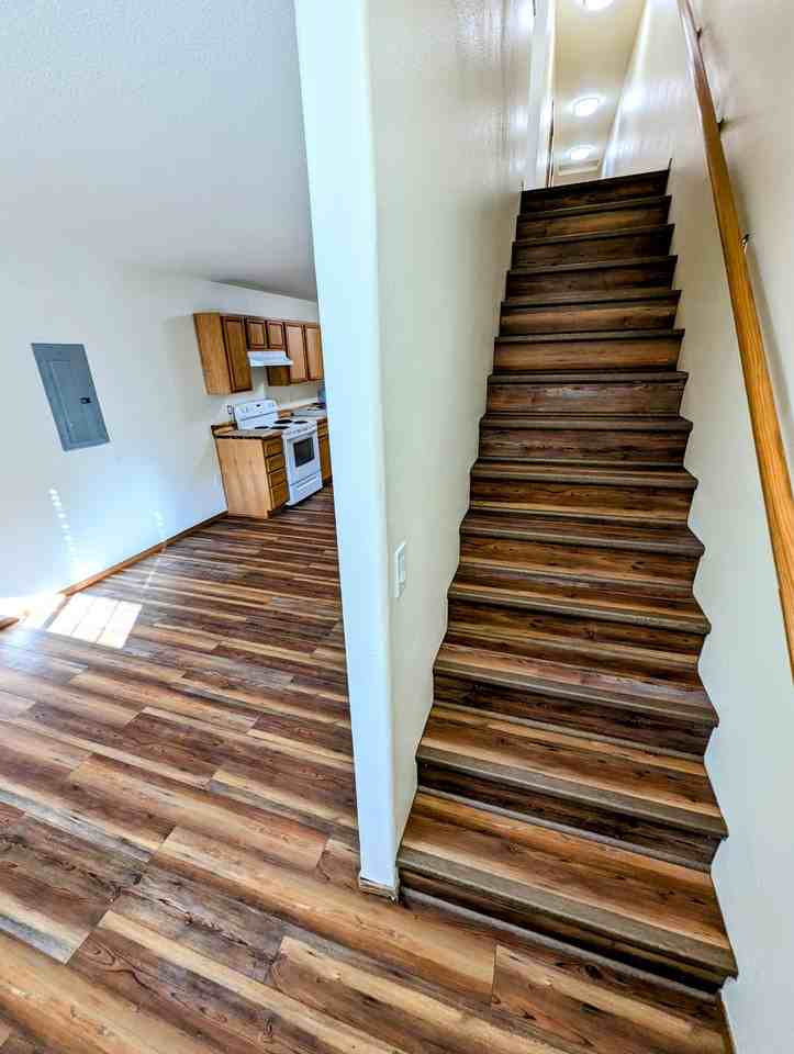 9841 N Lombard St #NA - Photo 2 of 18