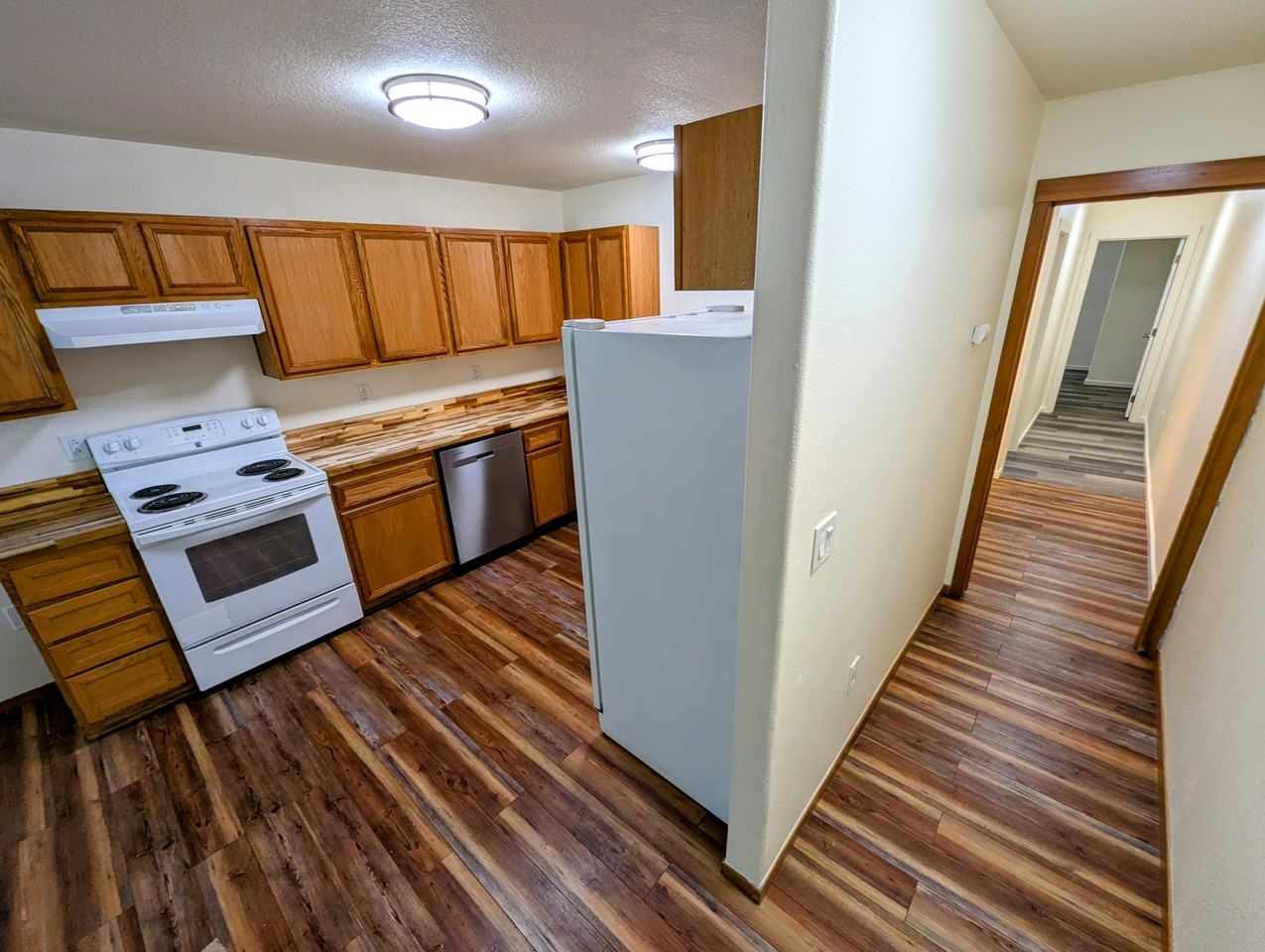 9841 N Lombard St #NA - Photo 4 of 18