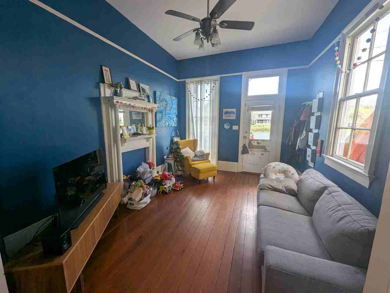 938 Moss St #NA - Photo 3 of 22