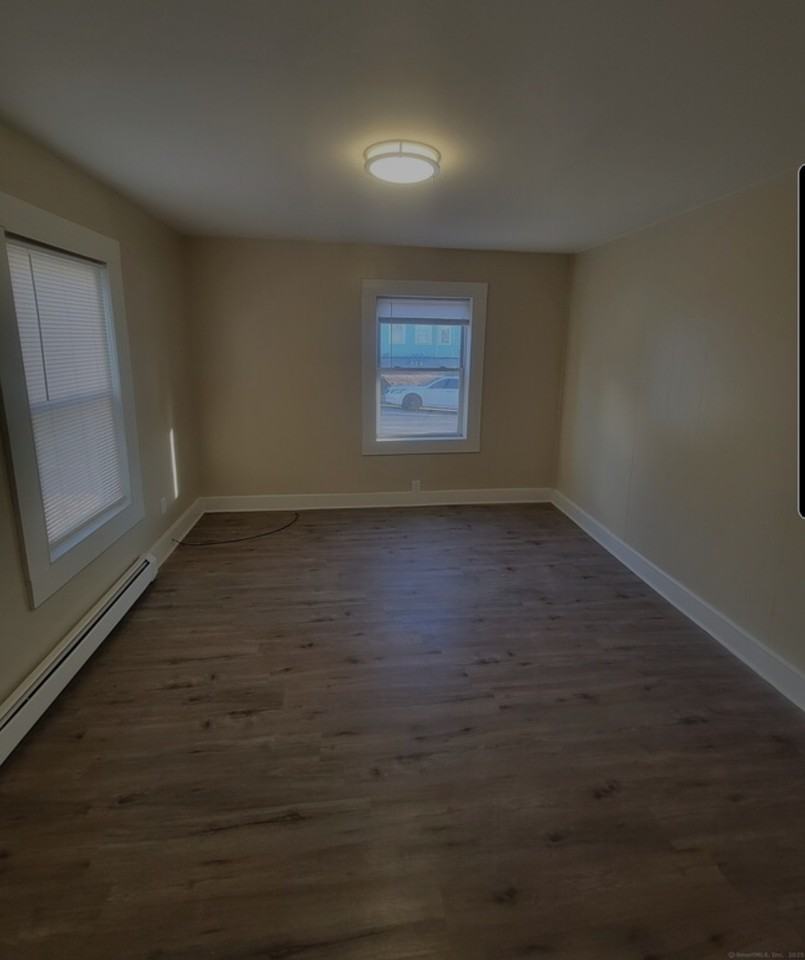 102 Fairview St #2 - Photo 3 of 9