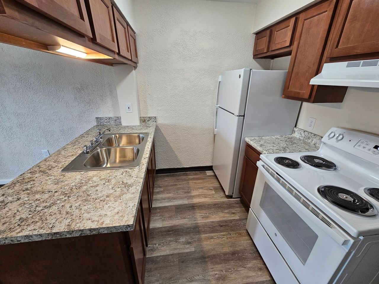 Tetherwood Apartments - Photo 6 of 19