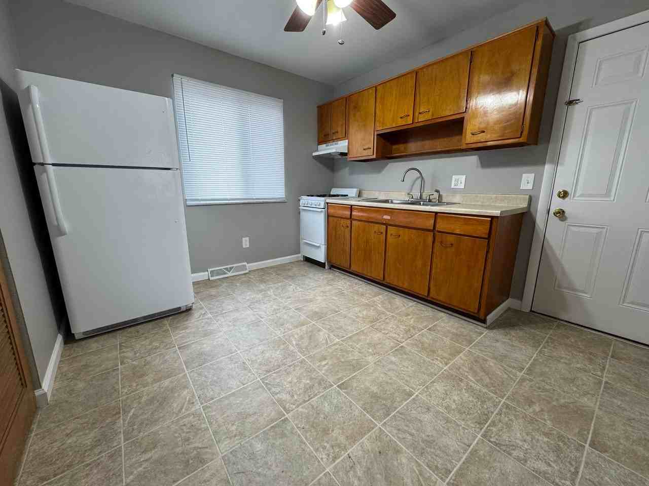 Woodley Court Apartments - Photo 3 of 21