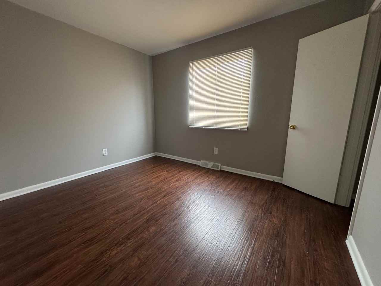 Woodley Court Apartments - Photo 6 of 21