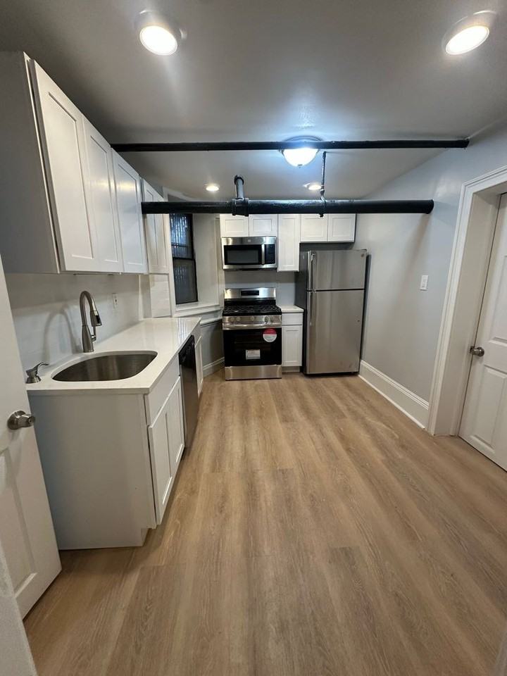 3318 - UC 3316 New York Ave, LLC - Photo 6 of 14