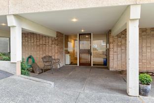 324 W Olympic Pl - Photo 1 of 1