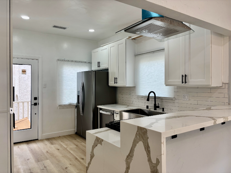 31 Saint Joseph Ave - Photo 3 of 22