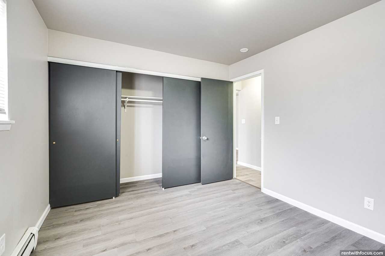 671 S. Western Ave. - Photo 7 of 27