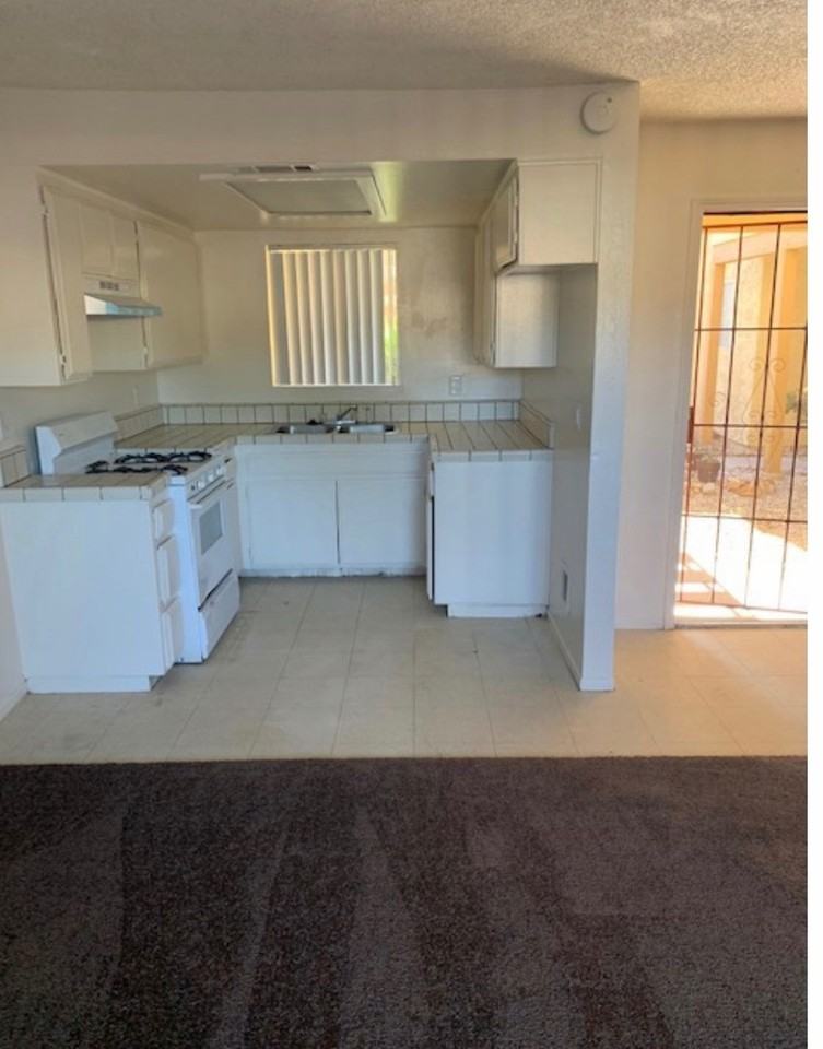 Larkspur Apartments - Photo 2 of 3