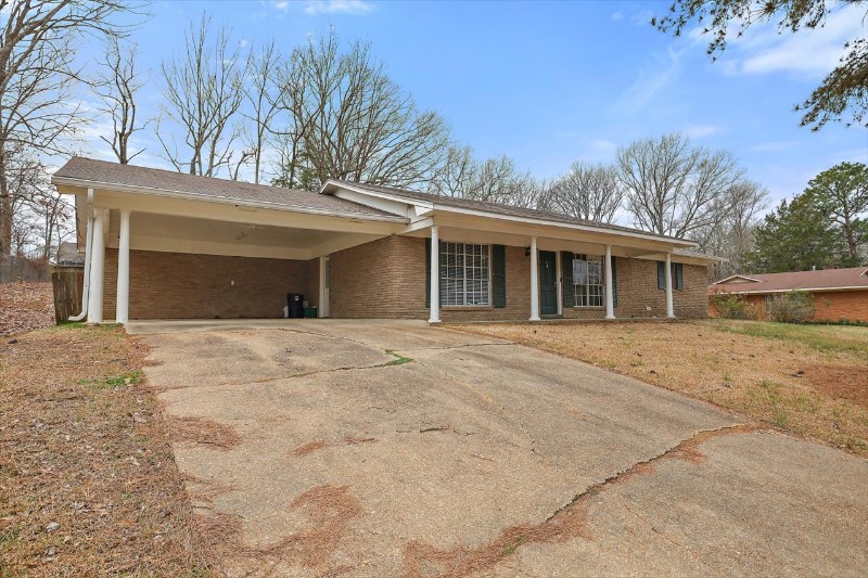 1510 Arlington St - Photo 2 of 20