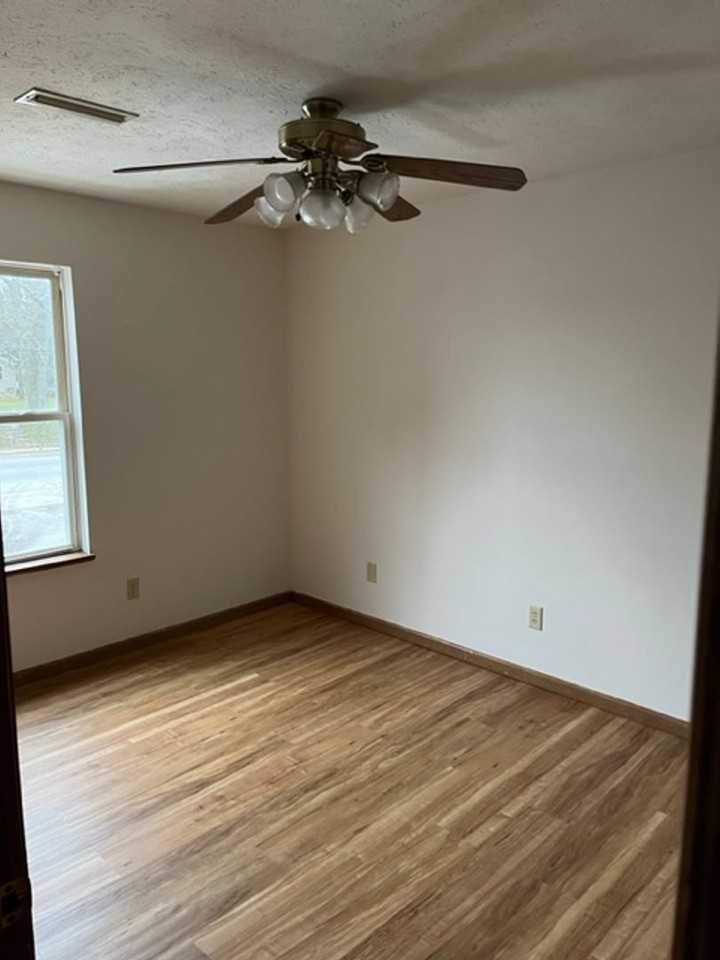 804 Union St #8 - Photo 3 of 6
