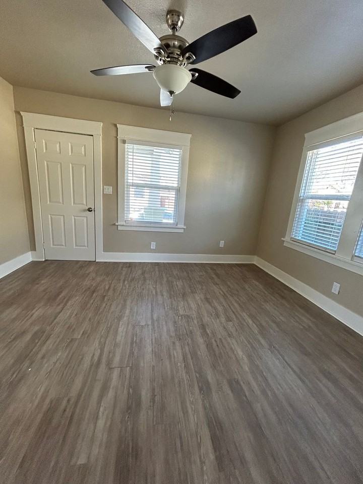114 De Force Ave - Photo 2 of 12