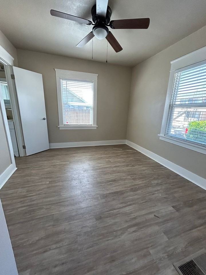 114 De Force Ave - Photo 3 of 12