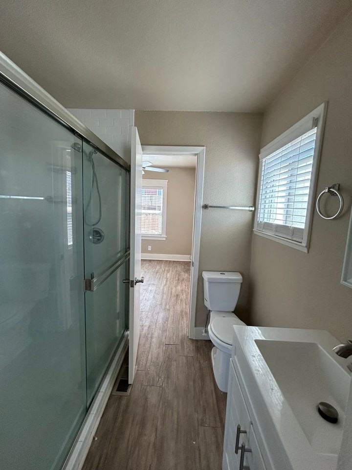 114 De Force Ave - Photo 6 of 12