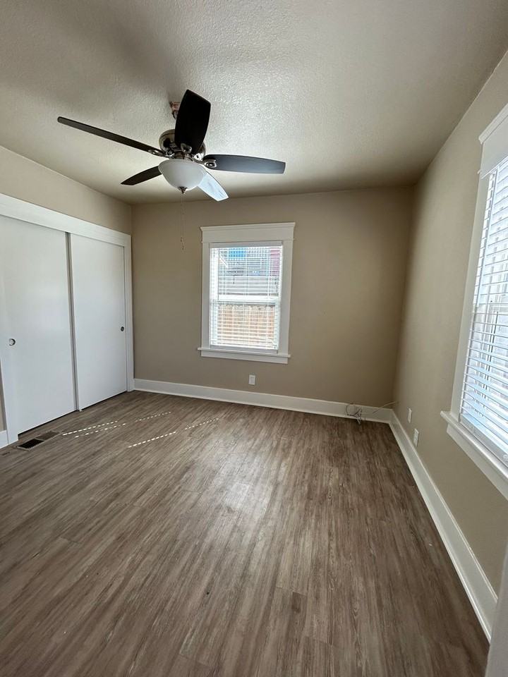 114 De Force Ave - Photo 7 of 12