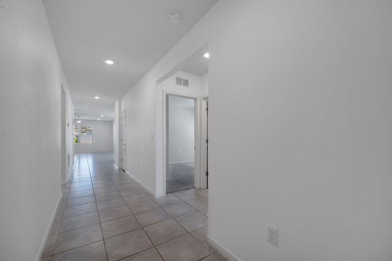 309 Citrus Isle Loop - Photo 7 of 23