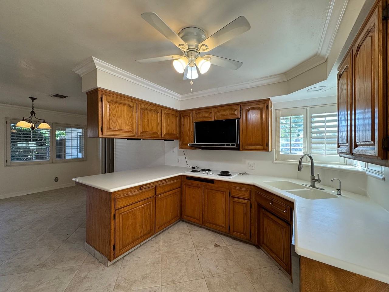 6024 Eugene Pl - Photo 2 of 18