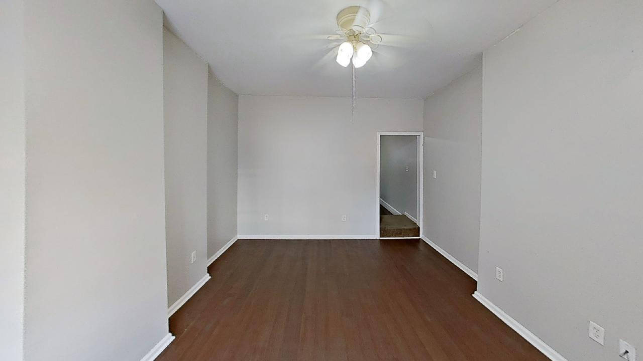 3452 Division St - Photo 3 of 28